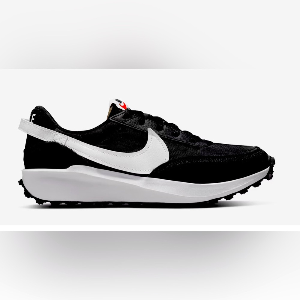 Nike debut waffle trainers